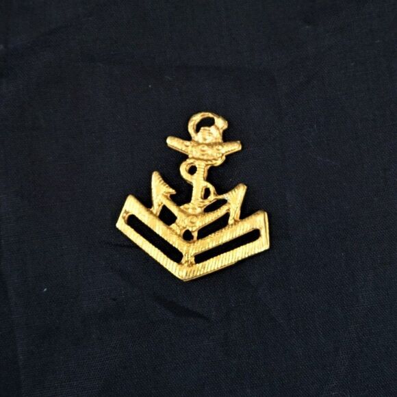 Nautical Boat Anchor Charm Tag Crafts Sewing Accent Gold Tone - Picture 2 of 4